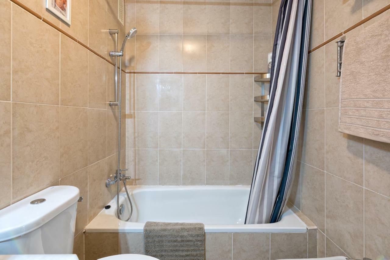 Wintowinrentals Best Location, Beach, Pool & Parking Rincón de la Victoria Exterior foto